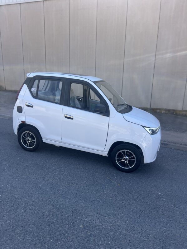 COCHE SIN CARNET ELÉCTRICO NUXCO N4